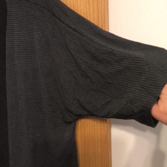 Grey & black stripe LuLaRoe open front cardigan S - Picture 4 of 7